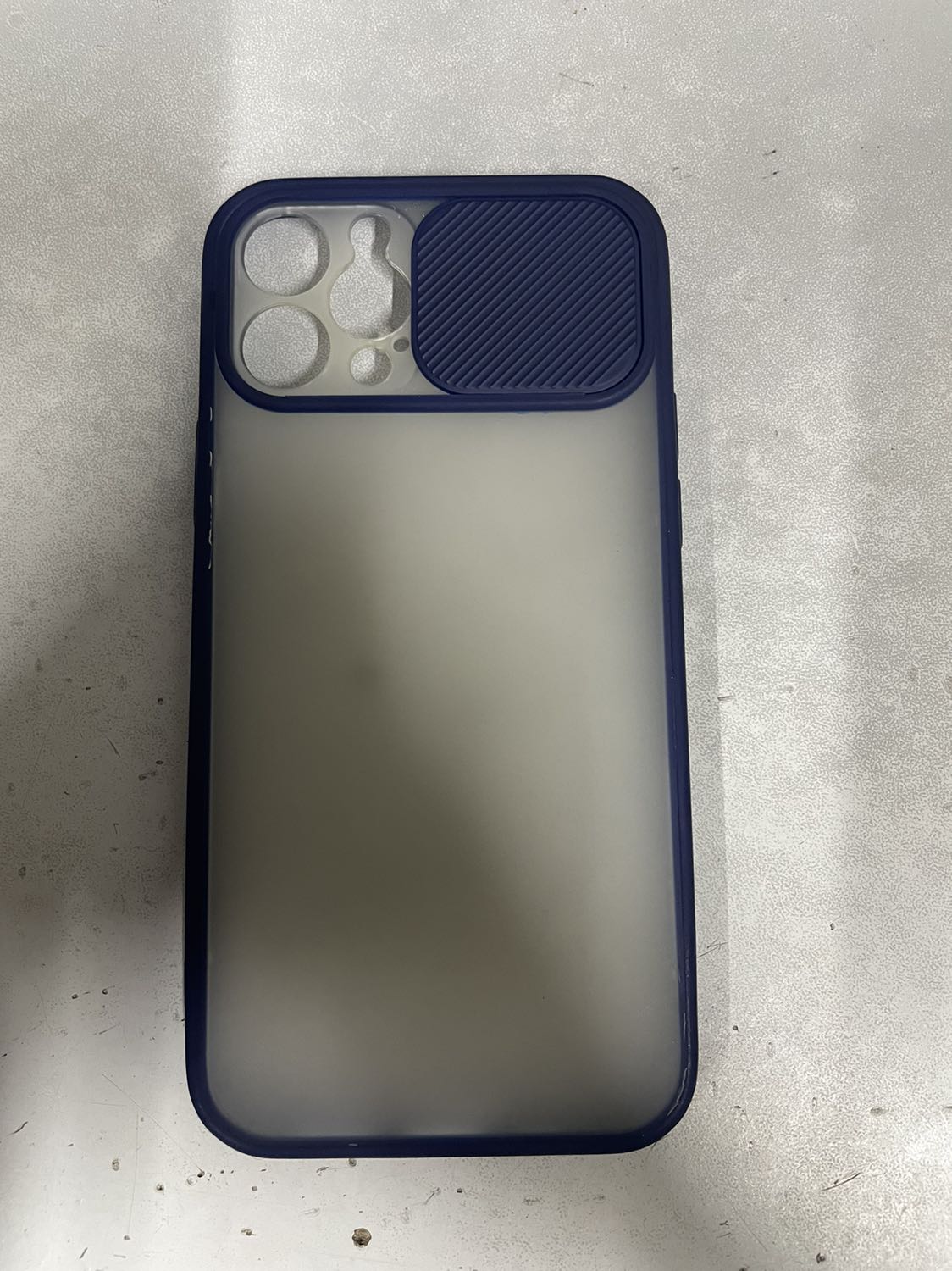 Đặt iphone 12 thường giao iphone 12 pro