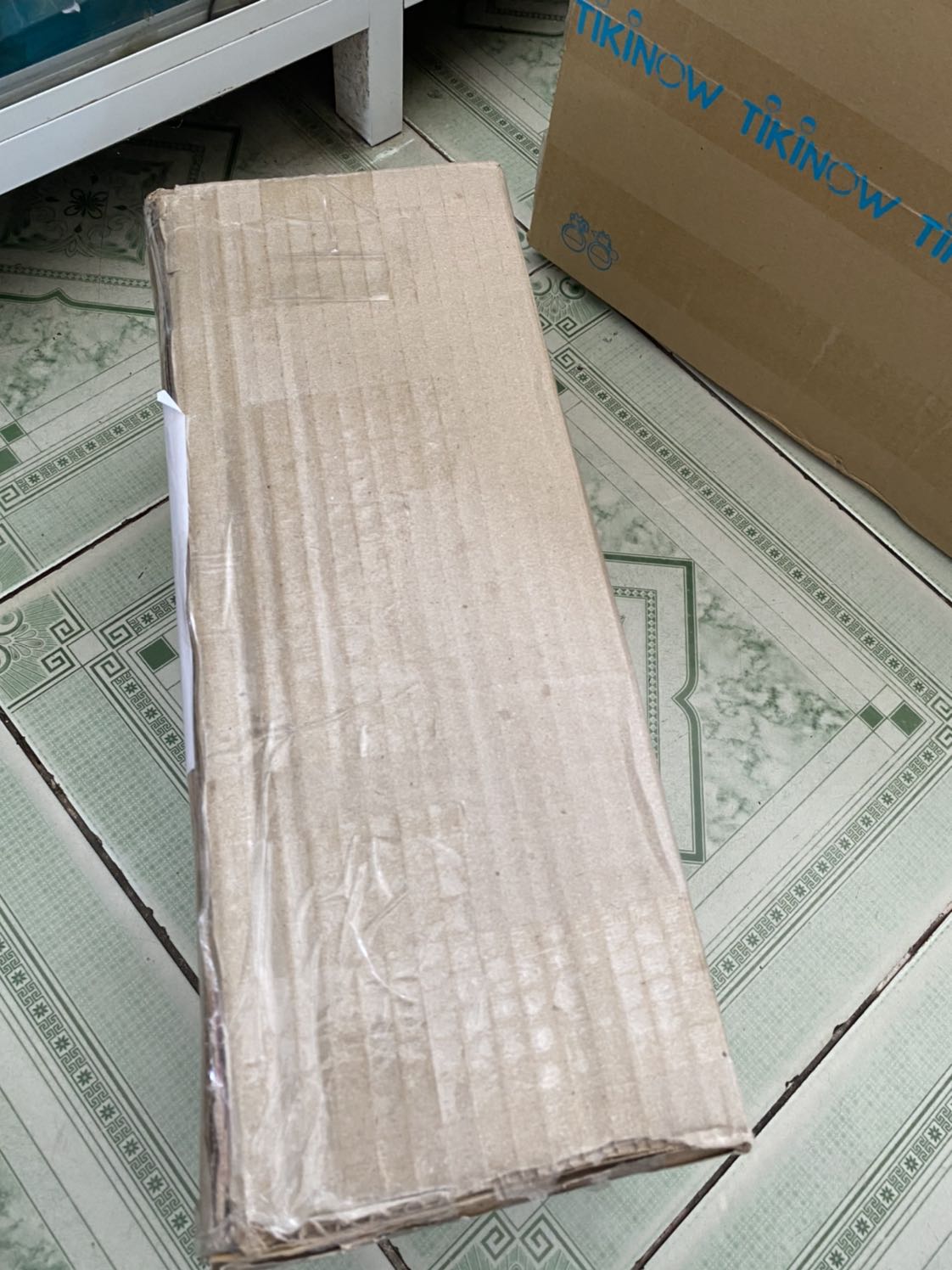 Shop đóng gói sản phẩm kĩ, hạn sử xa. Sẽ ủng hộ shop dài dài.