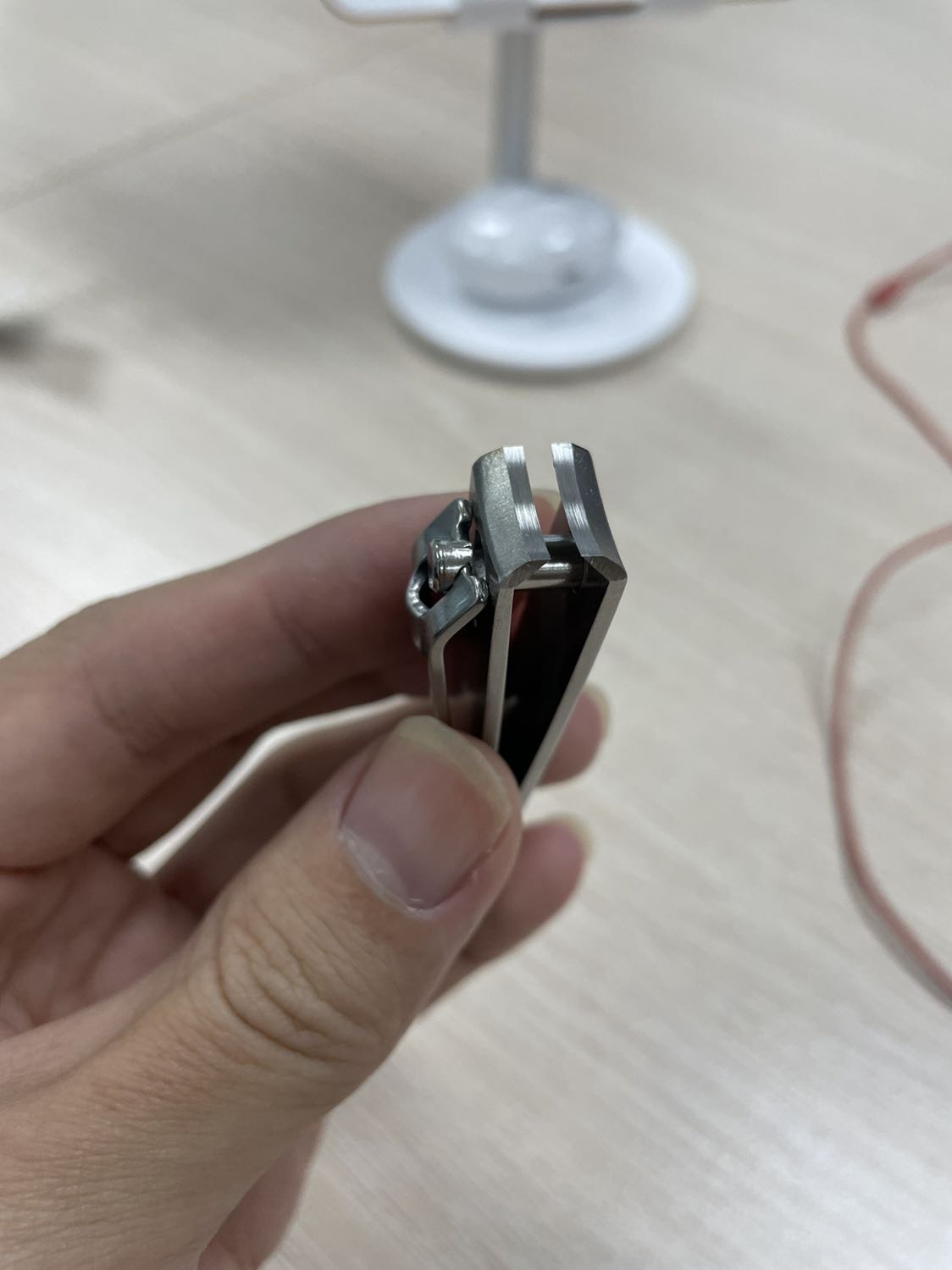 Sản phẩm của Kềm Nghĩa thì chất lượng khỏi bàn. Đẹp, bền, rẻ