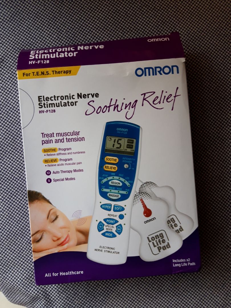 máy mới chính hãng, hoạt động tốt, đã đăng ký bảo hành online. Tuy nhiên khi giao hàng chỉ có bọc lớp nylon đen bên ngoài, ko có hộp *** tông bảo vệ, trông quá xấu.