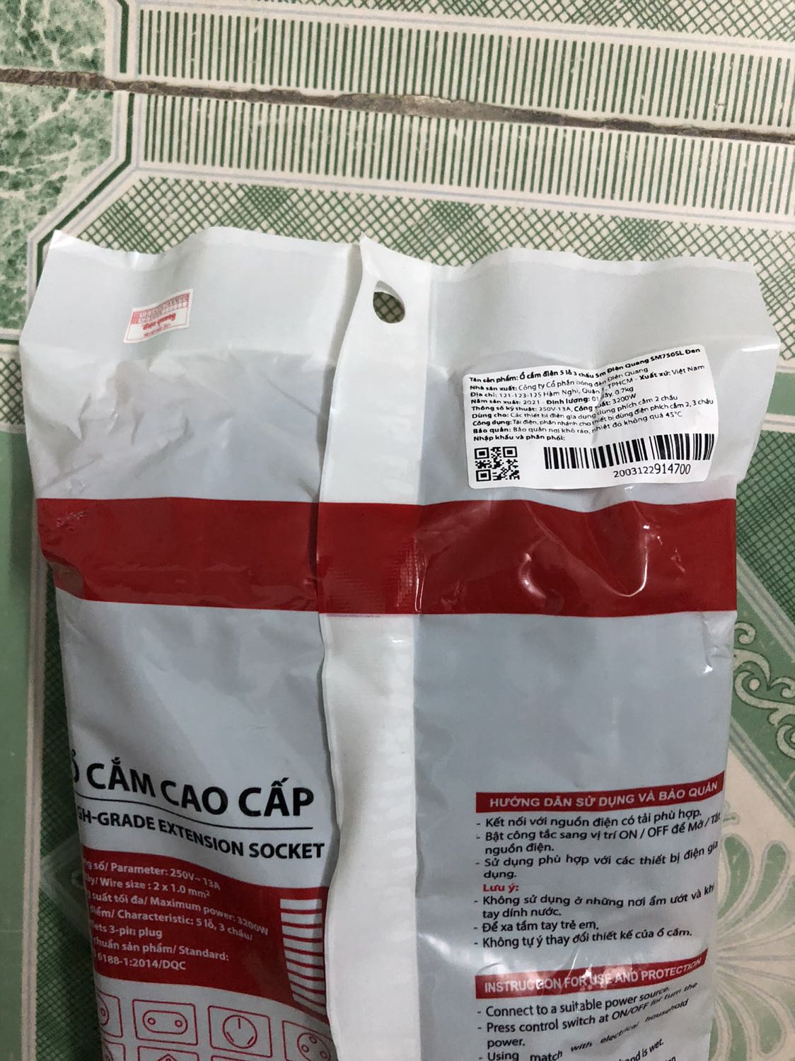 Sản phẩm đúng như mô tả. Sử dụng tốt. Giao hàng có chút trục trặc nhưng gọi lên tổng đài hỗ trợ thì giải quyết ngay trong ngày. Điểm cộng cho bộ phận chăm-sóc-khách-hàng