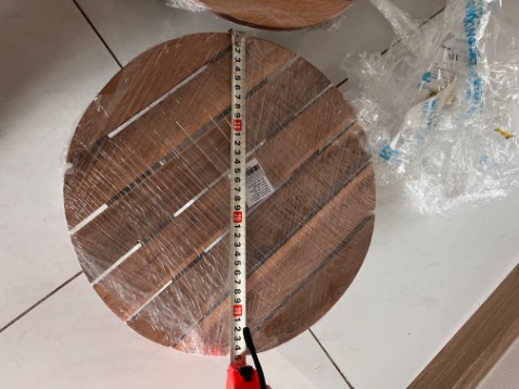 Tiki giao đế lót chậu cây rất nhanh. Để đúng kích thước đường kính 35cm theo yêu cầu, chất lượng rất tốt và dùng ngay cho chậu cây lớn.