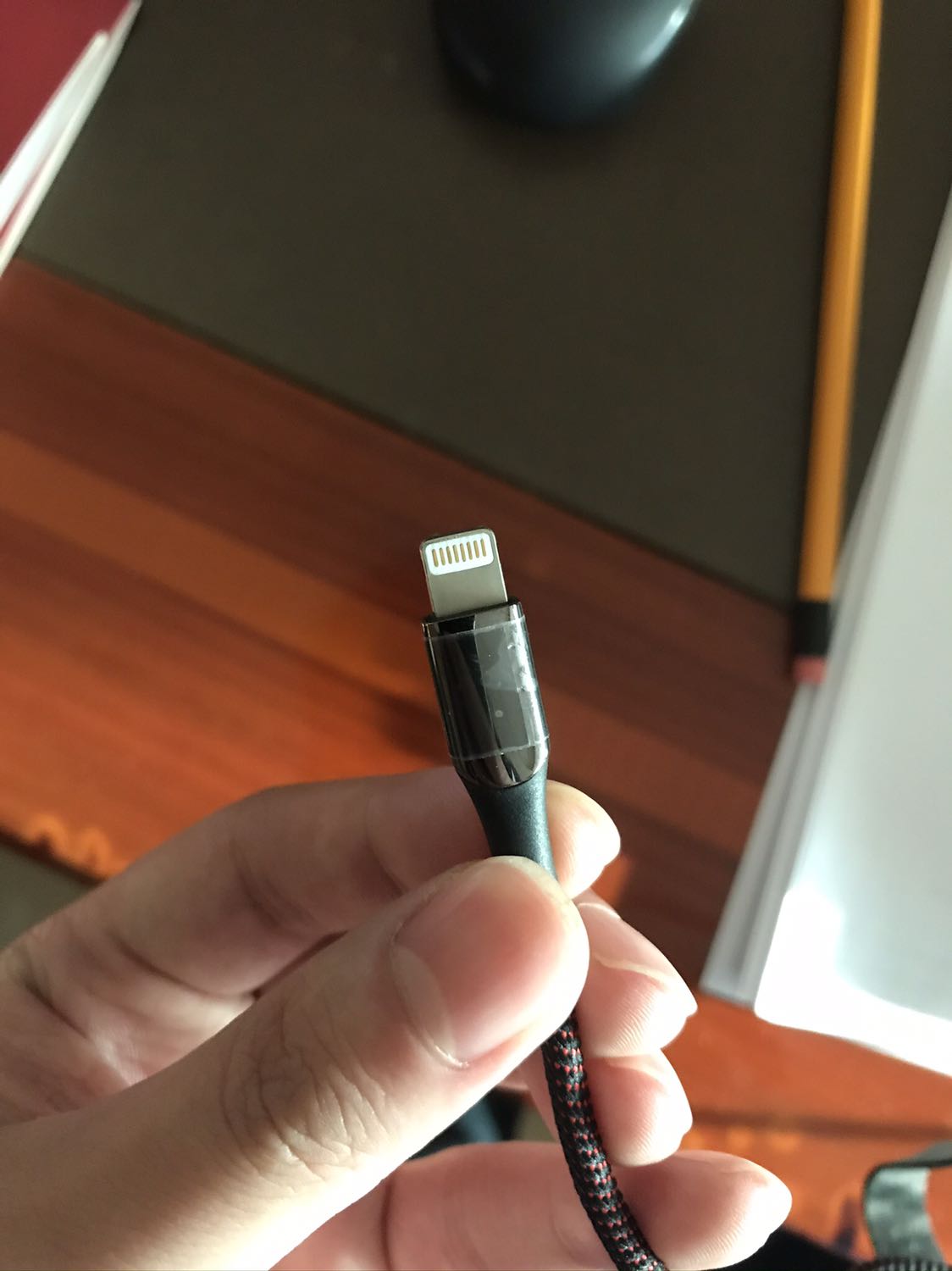 Sản phẩm cáp đầu Type C nhưng lại thành đầu Lightning, nhà cung cấp dán nhãn là Type C nhưng   hộp và sản phẩm là Lightning (Có ảnh thực tế gửi kèm).