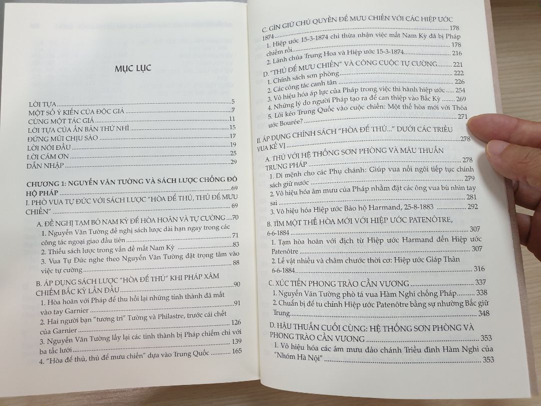 Nội dung rất phong phú. Đóng gói cẩn thận. Giao hàng nhanh chóng.
