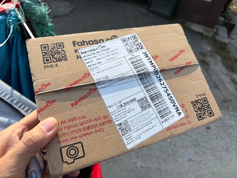 Giấy chất lượng rất kém! 
Không thể chấp nhận được!
Tôi đã yêu cầu hoàn tiền!