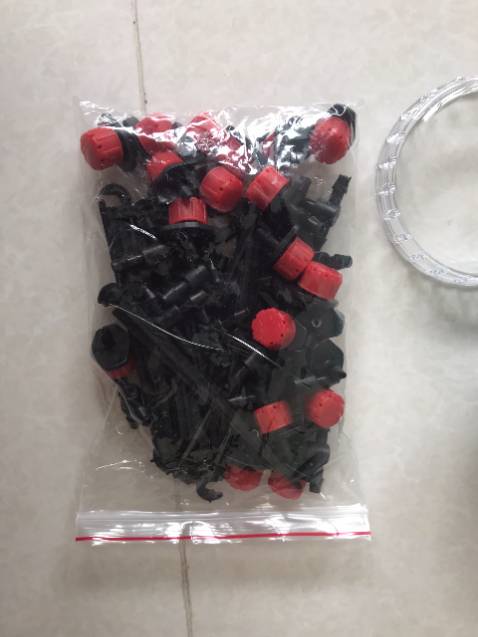 Đóng gói XẤU, không cho nổi khách hàng viên PIN để thử ngay, lại phải chạy đi mua. Hướng dẫn tiếng Anh ( tôi nhà quê không dùng tiếng Anh). Chất liệu nhựa bình thường, giống loại nhựa ở đồ chơi trẻ con.  Shop cần chú ý hơn, nếu không phải là mua ở TIKI thì tôi chỉ cho 1 sao.