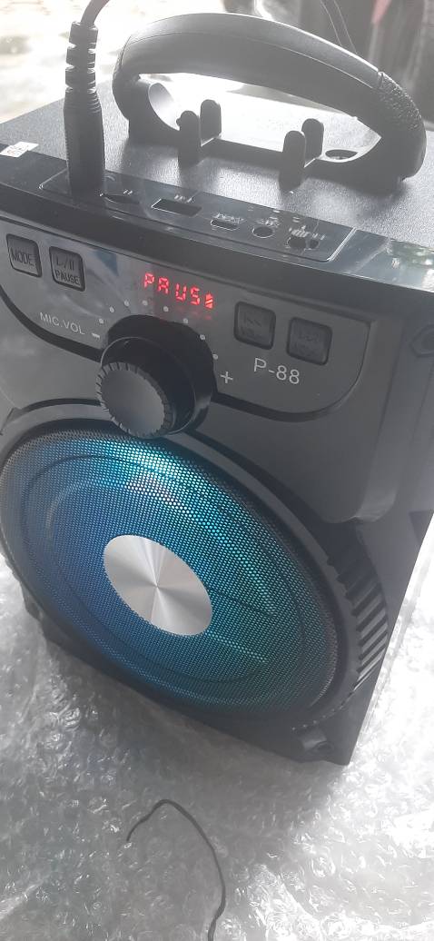 Hàng lỗi phần chỉnh âm lượng. Không chỉnh âm thanh được. Chỉ có mức mặc định.