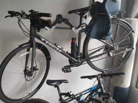 Xe 12kg vẫn treo tốt. 5**