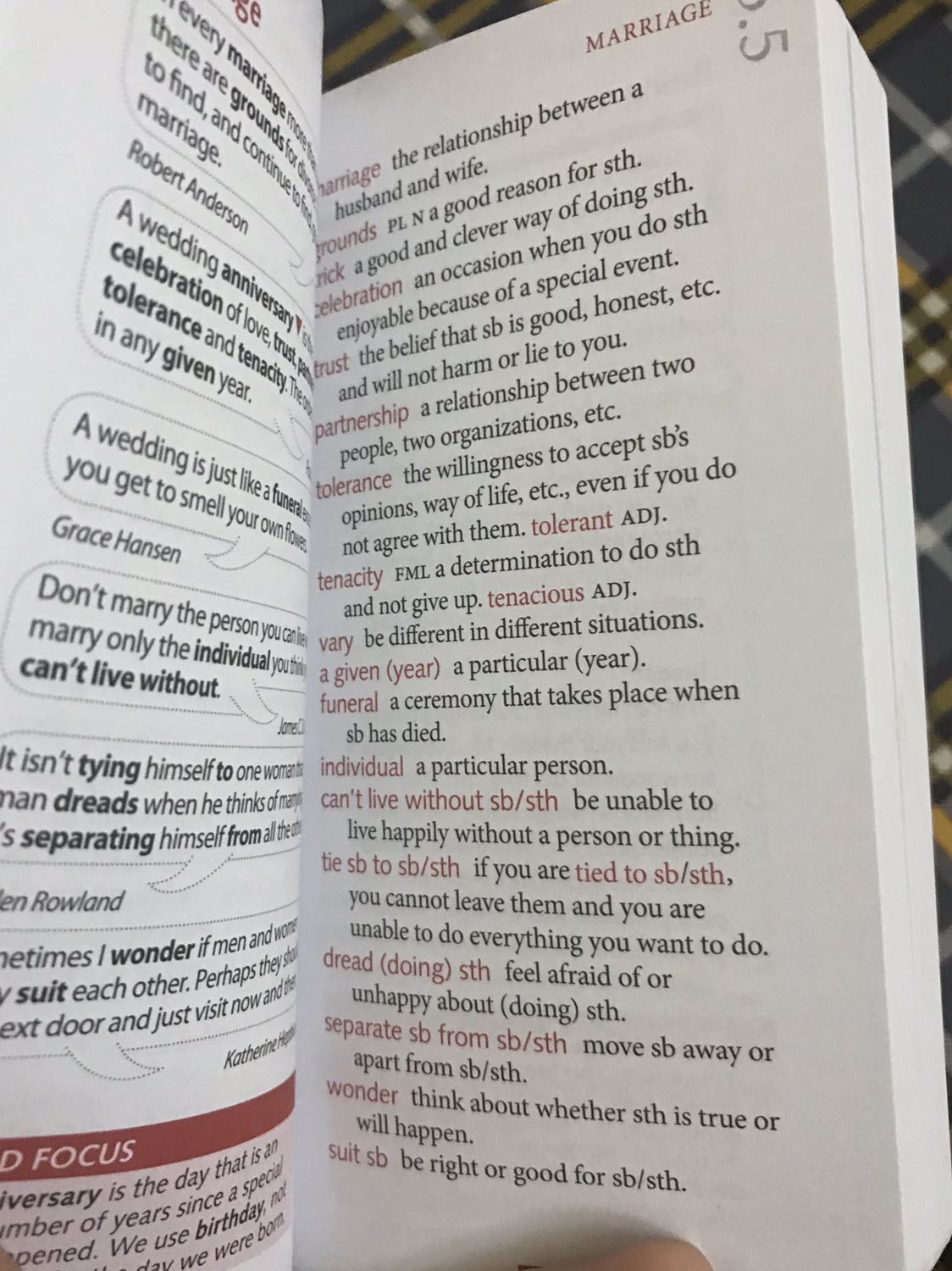 Tiki giao hàng nhanh. Đóng gói cẩn thận nữa. Sách còn mới. Thích hợp cho bạn nào muốn nâng cao trình độ tiếng anh. Cầm sách nhỏ gọn trong tay thấy thích lắm. Phù hợp cho các bạn học sinh bỏ trong cặp đi học. Ngoài ra từ điển còn trang bị cho mình một bảng đỏ che chữ để tiện ôn lại. Từ điển oxford trang bị đầy đủ k có gì để chê hết nữa.