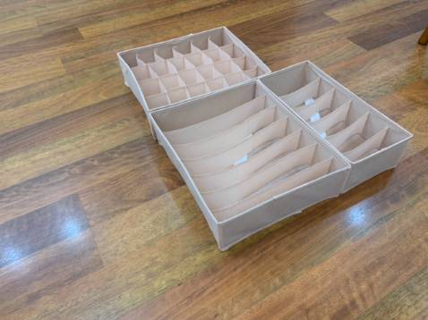 Hàng đẹp, mẫu như quảng cáo, chất lượng khá ok.Sản phẩm thiết kế gấp gọn tiện ích.shipper giao nhanh & rất nhiệt tình.