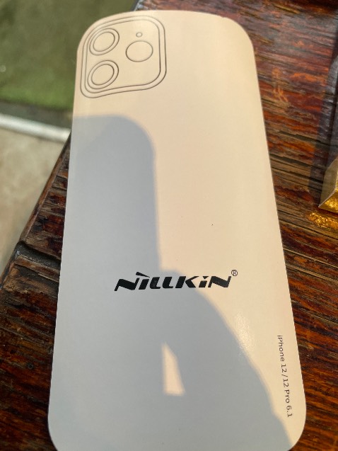 Hàng rất chuẩn. Đẹp, khớp máy và đằm tay. Nhưng shop giao hàng trễ mất một ngày nhé.