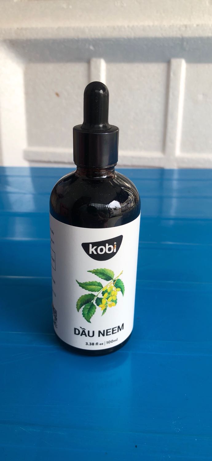 Sản phẩm đóng gói kĩ, lọ sản phẩm đựng dung dịch bằng thuỷ tinh xịn sò ghê. Giao hàng cũng nhanh nữa. Có hướng dẫn sử dụng chi tiết. Mình nghĩ sẽ rất hiệu quả nha. Tiền nào của nấy ạ