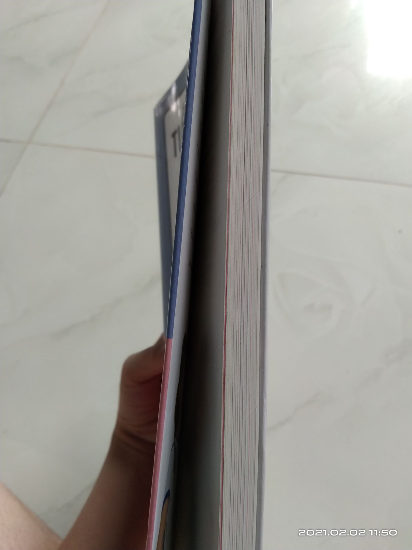 giao hàng nhanh, sách bọc kỹ, in màu đẹp, mới học có một ngày mà mình biết đánh vần được bài 1 rồi, sách dày 195 trang, có tên idol nên gây hứng thú lắm. Mình sẽ cố gắng chinh phục được ngôn ngữ này fightinggggggg giao hàng nhanh, sách bọc kỹ, in màu đẹp, mới học có một ngày mà mình biết đánh vần được bài 1 rồi, sách dày 195 trang, có tên idol nên gây hứng thú lắm. Mình sẽ cố gắng chinh phục được ngôn ngữ này fightinggggggg
