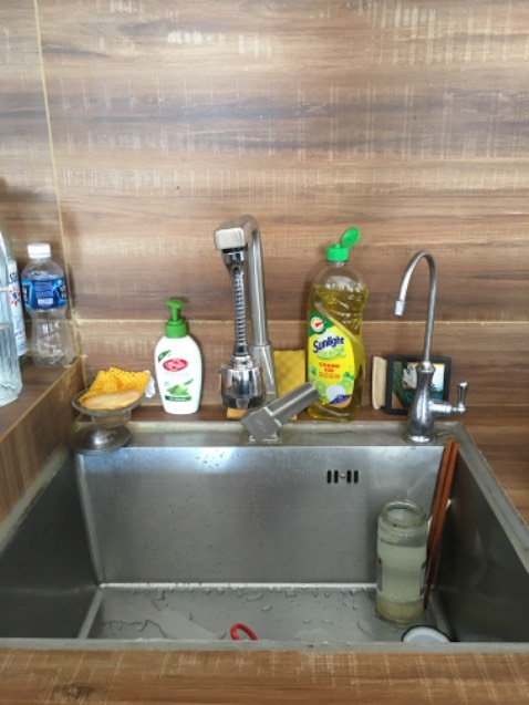 chất liệu tốt. hơi khó lắp tí do không có hướng dẫn đính kèm, mình định bỏ đi nhưng nhờ bạn kỹ thuật lắp thì ổn lắm. rất tốt, mọi người nêm mua. giá cũng tốt nữa.