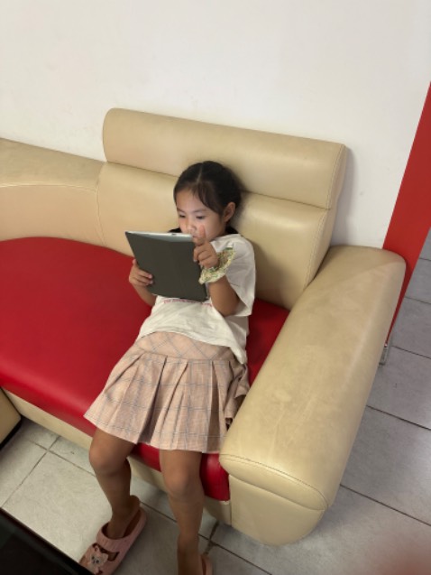 Mình mua làm quà cho cháu, đóng gói kỹ, cháu mình rất thích. không biết có bền không chứ trước mắt là dùng ok nhé. Nhân viên hỗ trợ nhiệt tình Mình mua làm quà cho cháu, đóng gói kỹ, cháu mình rất thích. không biết có bền không chứ trước mắt là dùng ok nhé. Nhân viên hỗ trợ nhiệt tình