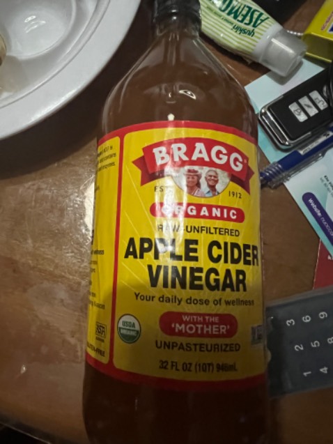 Hàng giao đúng mẫu, date xa 2026, shop đong gói chuyen nghiệp chèn 2-3 lớp để chai không bị bể nhe-thấy có nhiều công dụng nên mua dùng thử, nếu tốt sẽ mua tiếp. Shop 5 *