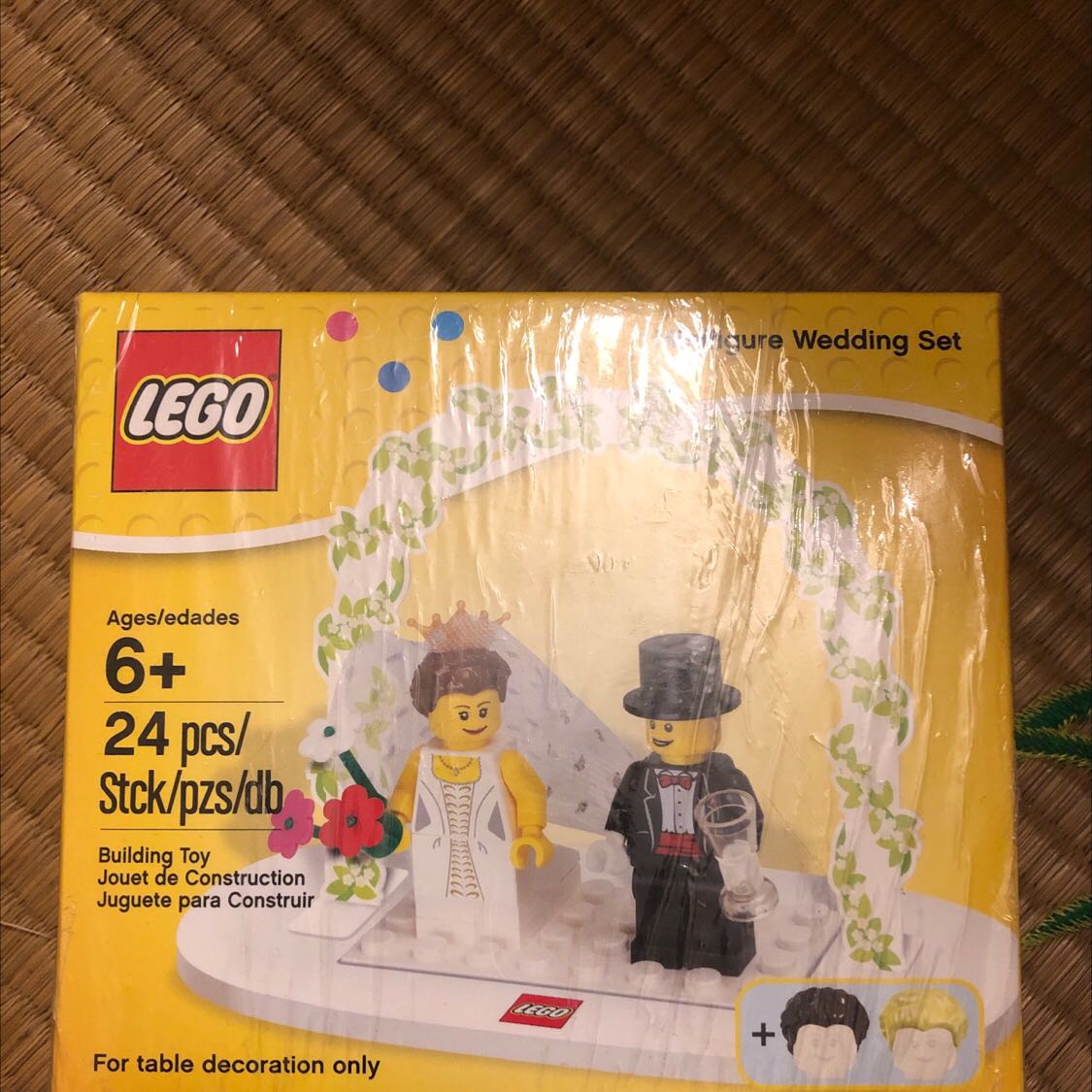 Hàng chính hãng , vỏ hộp còn mới. Đóng gói cẩn thận. 
Mong shop có thêm nhiều bộ hay ho khác để mua