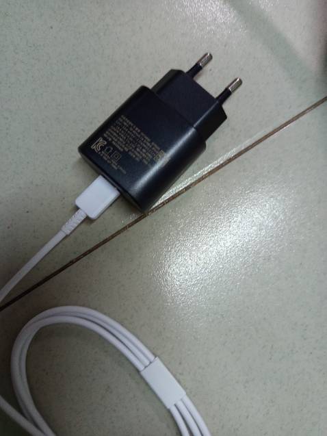 Shop giao rất nhanh, đóng gói gọn nhẹ, dễ tháo ra, củ chắc, sạch sẽ, toàn tiếng Hàn, tra thì đúng như mô tả.