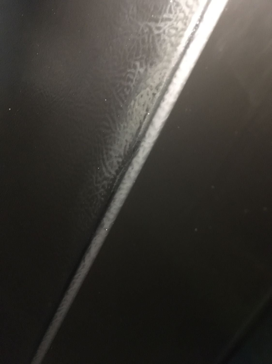 Mình mua hàng của Gia Khang. Giao hàng có tâm với khách hàng nhưng lại để móp cửa lúc người giao hàng về mình mới phát hiện. Cảm quan sản phẩm đẹp, nhưng đến lúc tủ lạnh của mình có vấn đề hở lạnh thì gọi Gia Khang lại chỉ hứa hẹn sẽ nhờ hãng Toshiba xuống để xem xét và mình đồng ý chờ 2-3 ngày nhưng không thấy phản hồi, mình tiếp tục gọi nhưng vẫn nhận được lời hứa hẹn. Đến hôm qua mình cũng vừa hết 7 ngày đổi trả và vẫn chưa được hồi đáp gì. Khá thất vọng. Nếu mọi người muốn mua hàng của Gia Khang thì nên cân nhắc về dịch vụ hậu mãi của họ. Mình mua hàng của Gia Khang. Giao hàng có tâm với khách hàng nhưng lại để móp cửa lúc người giao hàng về mình mới phát hiện. Cảm quan sản phẩm đẹp, nhưng đến lúc tủ lạnh của mình có vấn đề hở lạnh thì gọi Gia Khang lại chỉ hứa hẹn sẽ nhờ hãng Toshiba xuống để xem xét và mình đồng ý chờ 2-3 ngày nhưng không thấy phản hồi, mình tiếp tục gọi nhưng vẫn nhận được lời hứa hẹn. Đến hôm qua mình cũng vừa hết 7 ngày đổi trả và vẫn chưa được hồi đáp gì. Khá thất vọng. Nếu mọi người muốn mua hàng của Gia Khang thì nên cân nhắc về dịch vụ hậu mãi của họ.