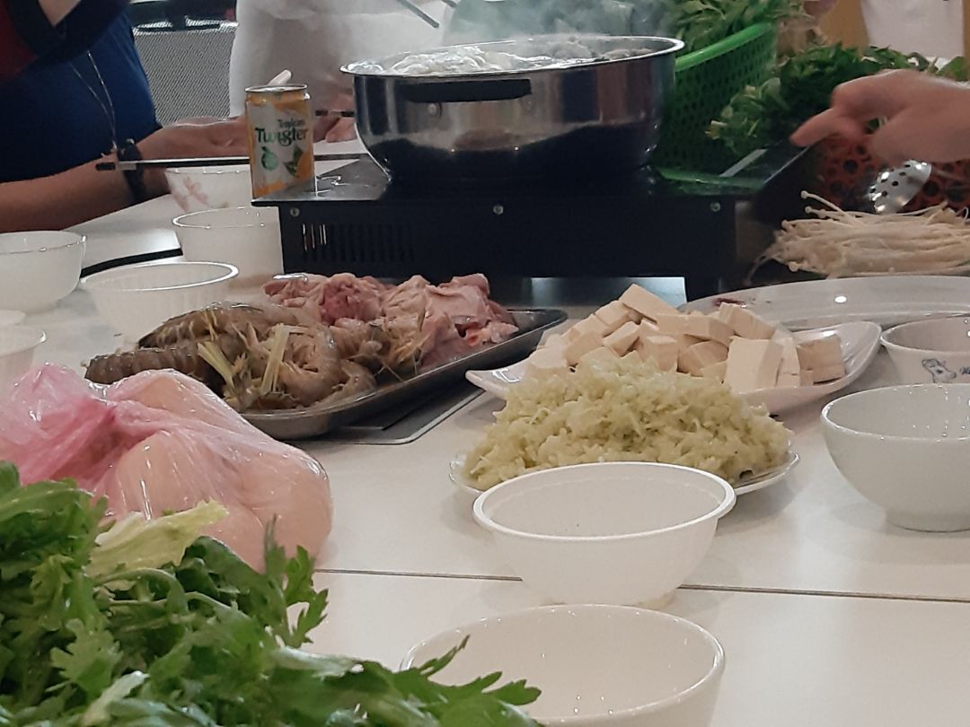 tiki giao hàng siu nhanh, đoang gói cẩn thận nữa sách hay và ý nghĩa lắm các bạn nhỏ cũng rất thích.