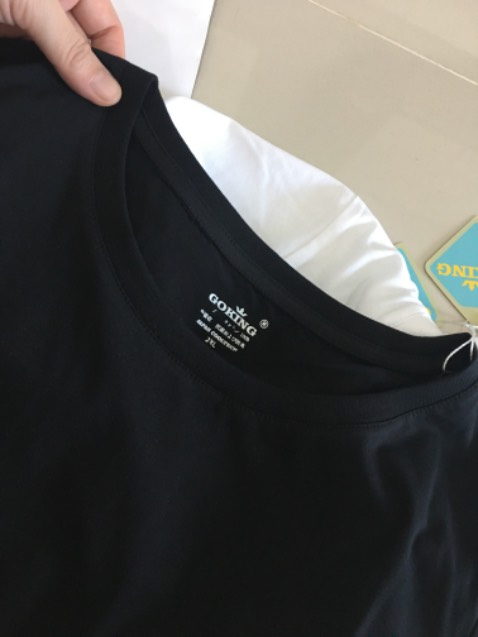 Vải mềm thoáng mát, mặc dễ chịu. Shop giao nhanh, gói hàng cẩn thận