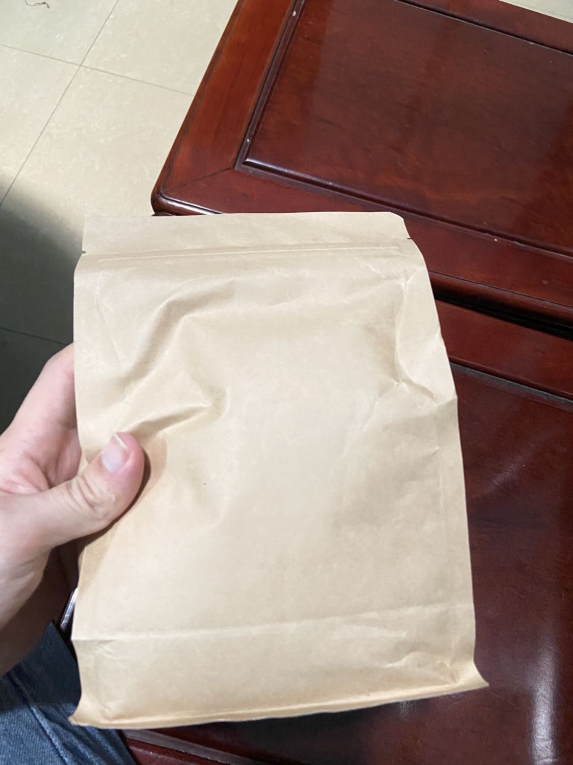 Mua lần thứ 2 của shop, gói bọc chắc chắn giao hàng nhanh, date còn mới ăn siêu giòn siêu ngon vừa vị. Sẽ còn ủng hộ dài chúc shop buôn may bán đắt