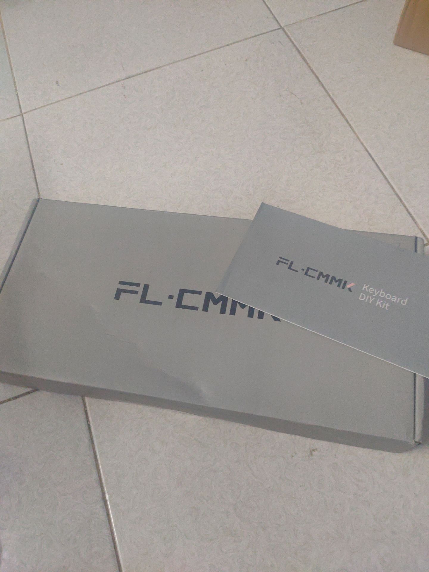 giao hàng nhanh. 
sản phẩm đúng với mô tả.
cầm rất chắc tay