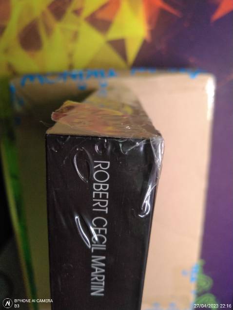 Sách dày, in đẹp, xem review hơi lo chút, nhưng nhận sách tình trạng đẹp k có gì để chê. Ship nhanh.