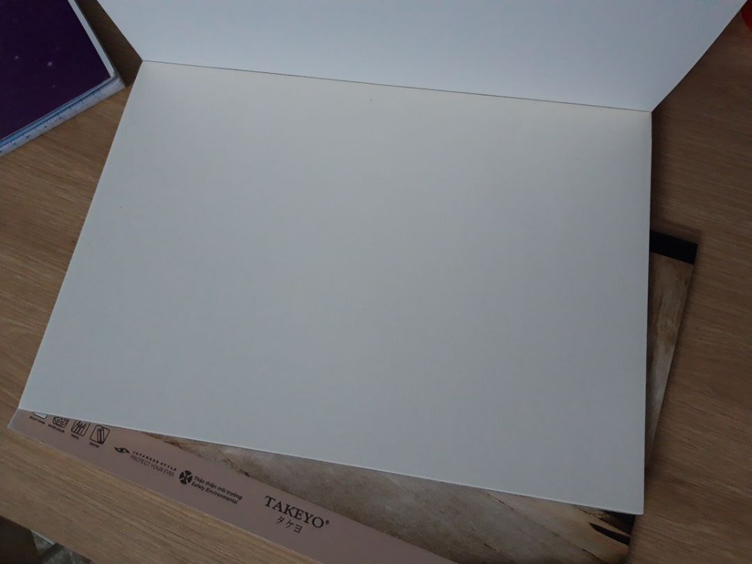 giấy vẽ dày dặn, đóng gói cẩn thận