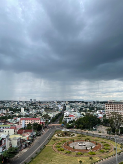 Nồi vừa, nấu cháo cho 1 hoặc 2 ng là đủ. Hầm nhừ. Nấu k bị trào. Tiện lợi