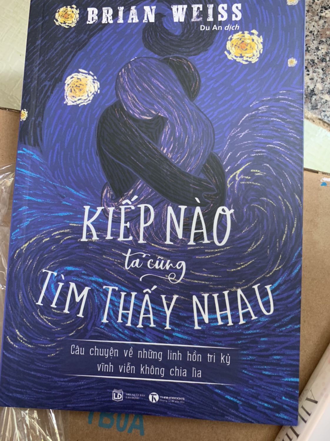 Quá là ưng ý, bọc cực kì cẩn thận, không nghĩ lf sẽ có bọc v luôn đâu, sách k bii hư hại gì đâu he, sáng đặt hàng chiều có hàng :)) giao siêu nhanh luôn. Mua tiki mấy lần r lần nào cx khá ưng ý nhe, mà ưng nhất lần này