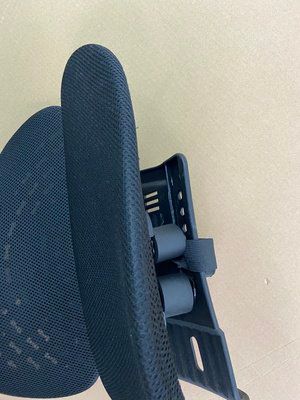 Tác dụng nâng đỡ của đệm này rất tốt, trước đây tôi có mua loại tựa cao su sài được 1 thời gian thì bị sẹp và hơi nóng khác biệt loại này hoàn toàn, thiết kế tiện dụng, có thể nâng đỡ eo hiệu quả hơn, rất thoải mái. Rất đáng mua.