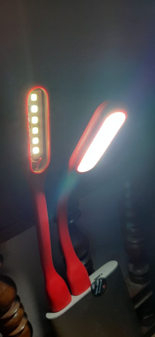 tôi mua 3 đèn ở đây thì 2 cái ánh sáng tốt còn 1 cái sáng mờ tịt .
trong 2 cái sáng thì 1 cái mất phần chụp ngoài đèn led như ảnh.
nói chung sản phẩm k đúng như người bán trên tiki.
FAKE FAKE...... tôi mua 3 đèn ở đây thì 2 cái ánh sáng tốt còn 1 cái sáng mờ tịt .
trong 2 cái sáng thì 1 cái mất phần chụp ngoài đèn led như ảnh.
nói chung sản phẩm k đúng như người bán trên tiki.
FAKE FAKE......