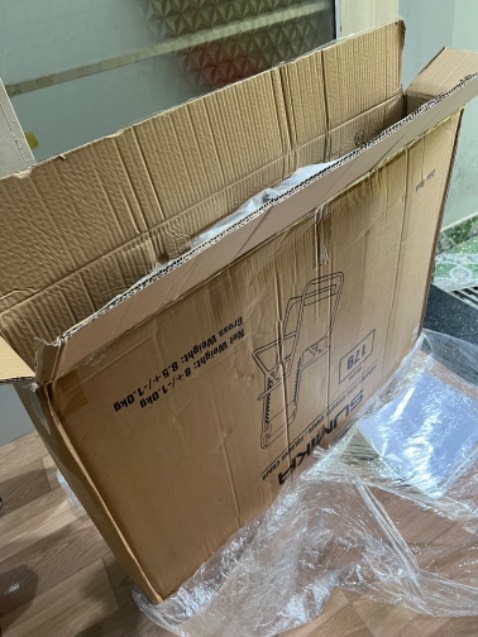 Hàng đúng như miêu tả, Tiki vận chuyển đúng hẹn  và có gọi điện trước.
Rất hài lòng