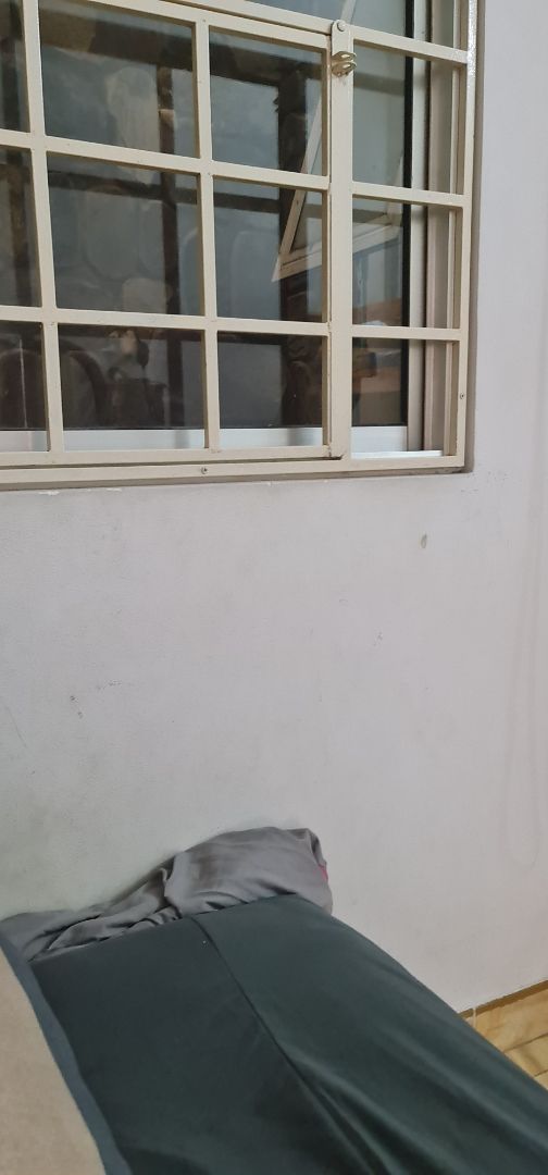 Shop giao màu tối quá, cứ nghĩ là 3 màu giống hình. Lần sau mình mua nữa cho mình chọn màu được không?