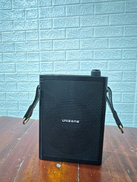 Âm thanh không đc tốt như mong đợi. Khi vặn to lên 1 chút thì loa hơi bị rè. Độ hoàn thiện chưa cao. Với mức giá gần 3tr thì hơi cao.