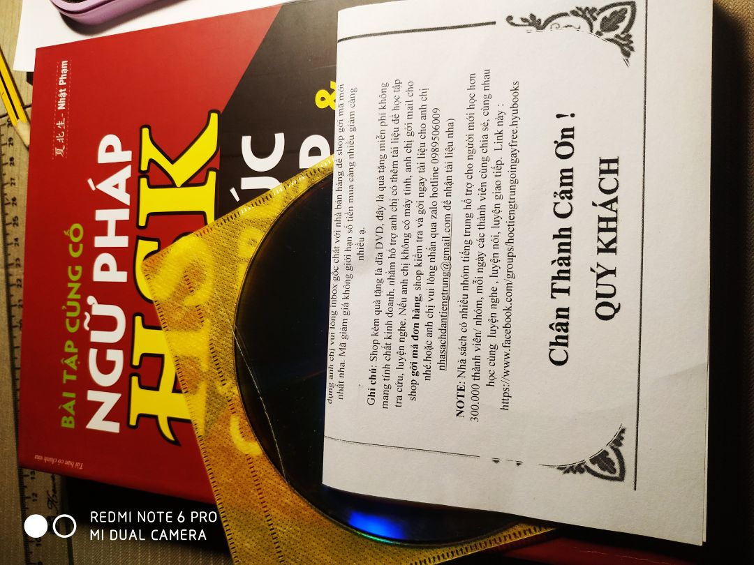 sách ổn ạ, dày và cầm nặng tay, mình xem review các thứ thì mng đều khen quyêtn này nên mình mua ạ, thời gian giao hàng cũng nhanh, mỗi tội mình nhắn tin shop còn không thèm xem và khong trả lời, mong shop cải thiện phục vụ khách hàng ạ