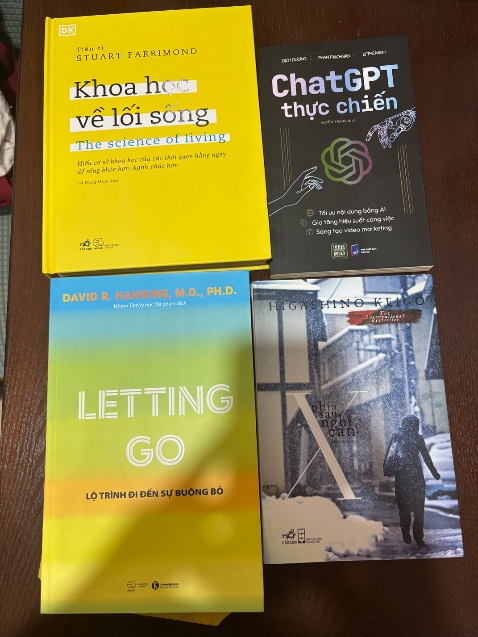 Giao sách nhanh , bọc hàng tốt, nhân viên chuyên nghiệp vẫn là ưu điểm max của Tiki
Nội dung sách chưa đọc nên chưa review đc
