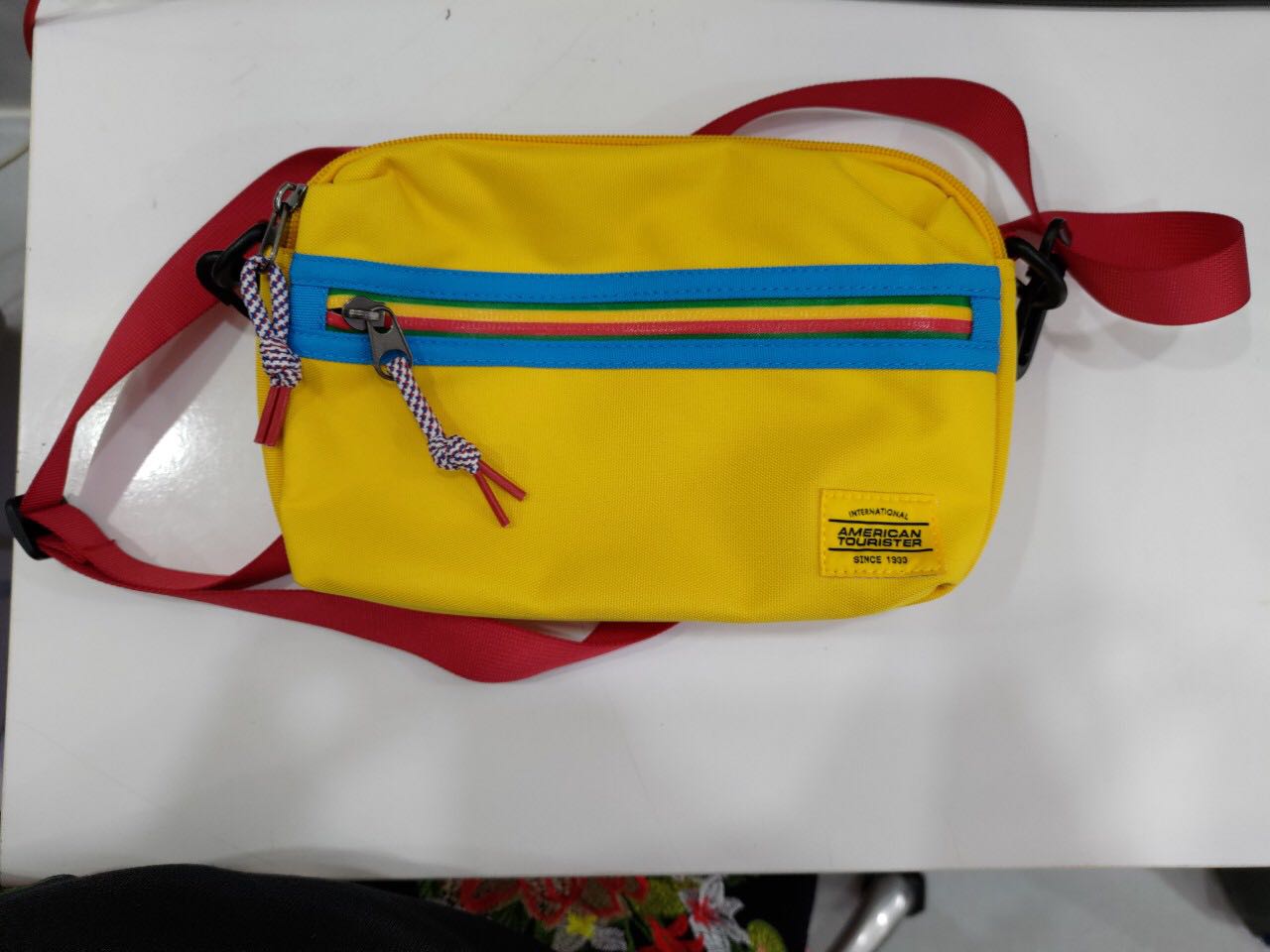 Tiki Giao hàng nhanh, sớm hơn ngày dự kiến giao, đóng gói cẩn thận. Túi chất lượng như quảng cáo, rất hợp thời trang, dễ phối đồ. Rất hài lòng.