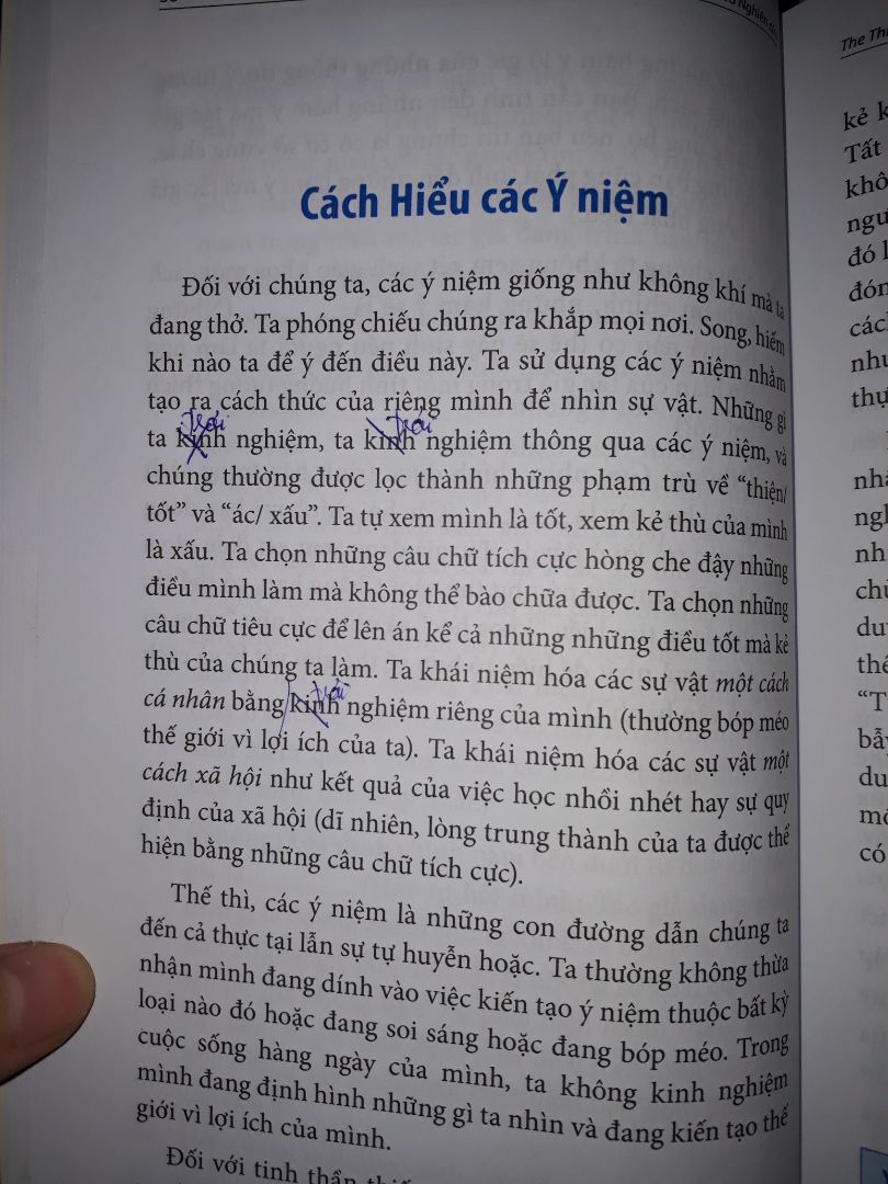 với tiki thì mình rất ok khoản phân phối.  .tuy nhiên nếu ai muốn mua mình khuyên nên đọc bản tiếng anh.  về cơ bản nội dung và từ ngữ trong sách khá hàn lâm. dịch còn kém hơn cả google dịch.  
rất nhiều chỗ bị như thế này.  
trong khi đây là từ cơ bản.  
quyển nào trong bộ này cũng vậy.  nên né nxb này ra.