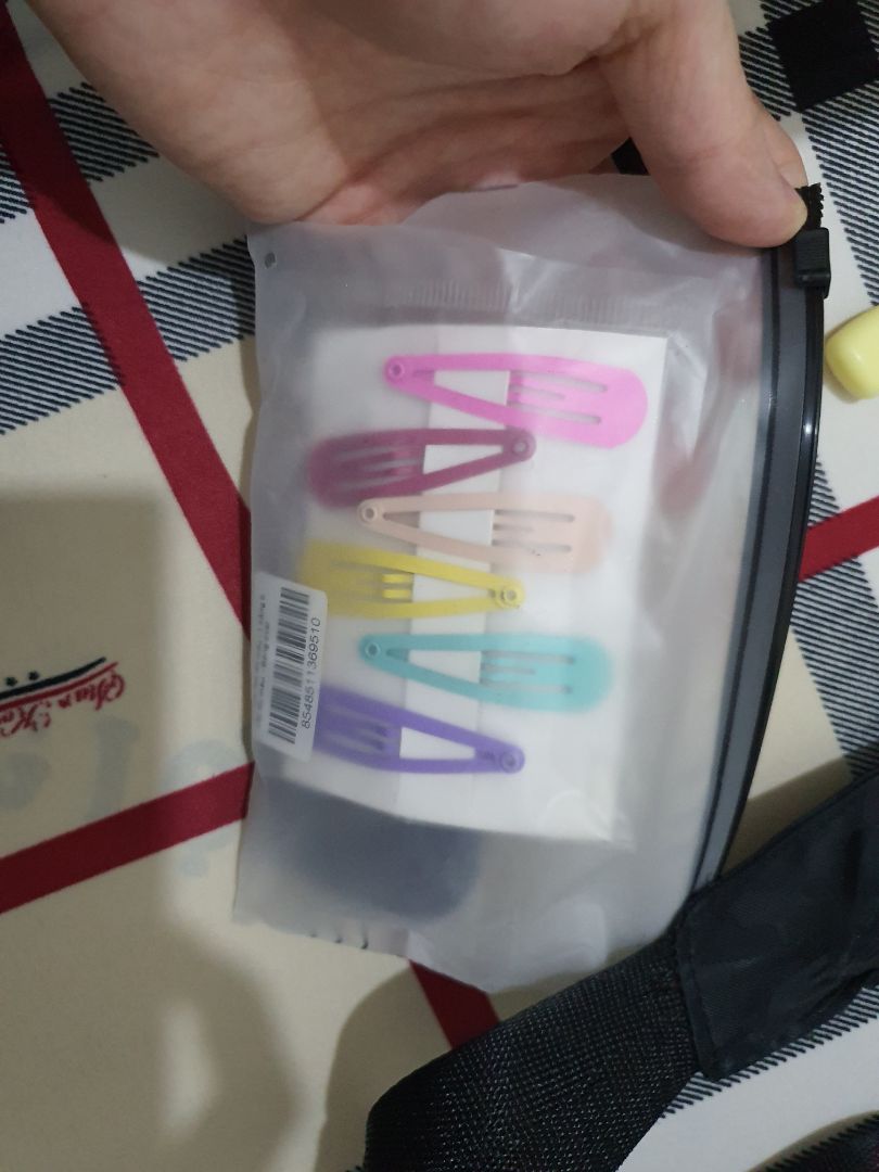 Kẹp đơn giản mà đẹp. Mua tặng bạn gái hợp lý . HiHi