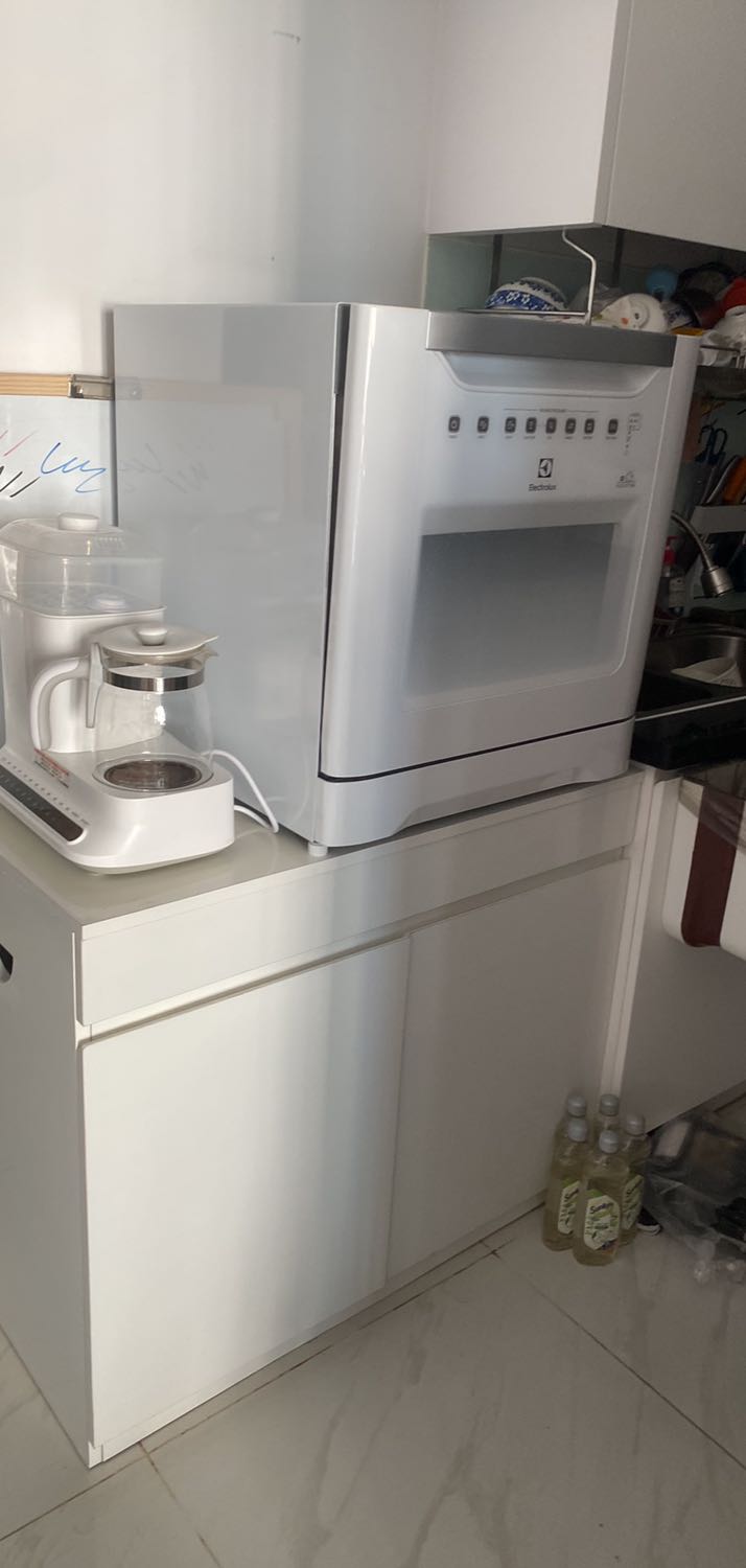 Máy đẹp mới, nhân viên lắp đặt nhiệt tình . Cảm ơn shop