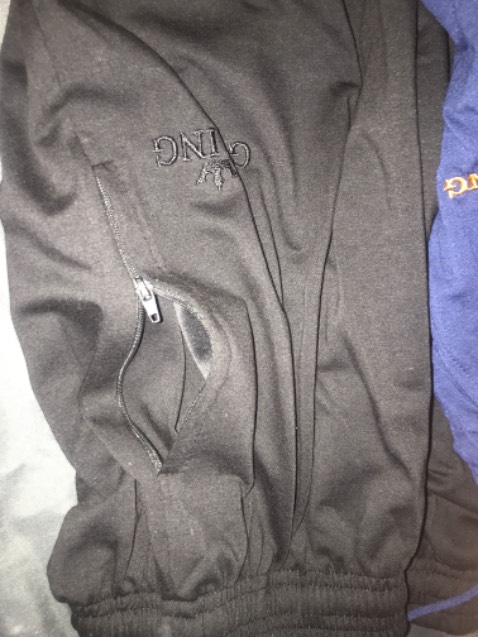 Quần chất lượng. Nay đặc biệt có thêm dây kéo túi quần nữa, càng thích. Tiếc là đặt 2 cái, 1 cái có dây kéo (thích) và m1 cái ko dây kéo nhưng vừa ý