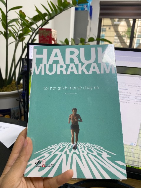 Dạo này mình quay lại chạy bộ nên tìm đọc lại cuốn này. Cuốn này đọc lần nào cũng gợi cho mình nhiều suy nghĩ và bài học.