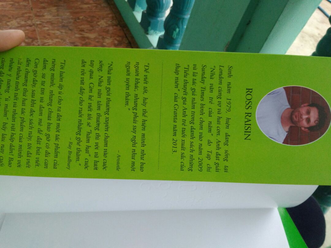 Hú hồn là quyển này mình nhận về còn nguyên vẹn.
Nội dung đang đọc mấy trang đầu, nên chưa đánh giá được hết.