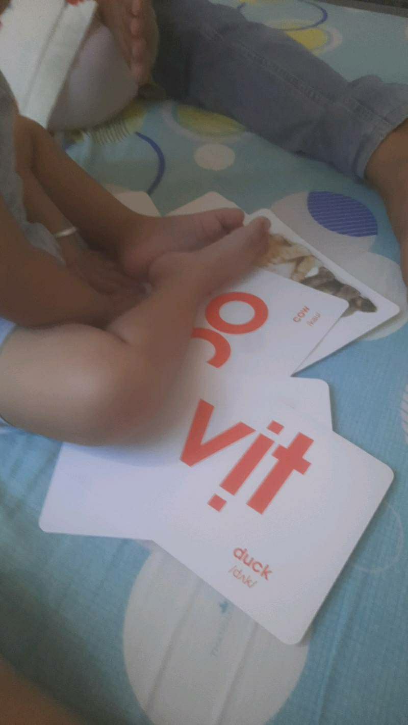 Nhiều thẻ rất hay, bé nhà mình cũng thích, nên mua cho con các mẹ ạ. phong phú phêts Nhiều thẻ rất hay, bé nhà mình cũng thích, nên mua cho con các mẹ ạ. phong phú phêts