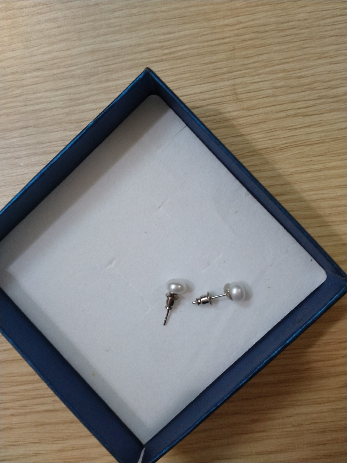 Hàng rất ưng ý, shop rất nhiệt tình và dễ mến, vì shop có giao nhầm hàng cho mình nhưng khi gọi cho shop thì shop rất nhiệt tình đổi lại hàng rất cảm ơn shop , uy tín cả chất lượng như shop thì mới phát triển mạnh được, chúc shop may mắn