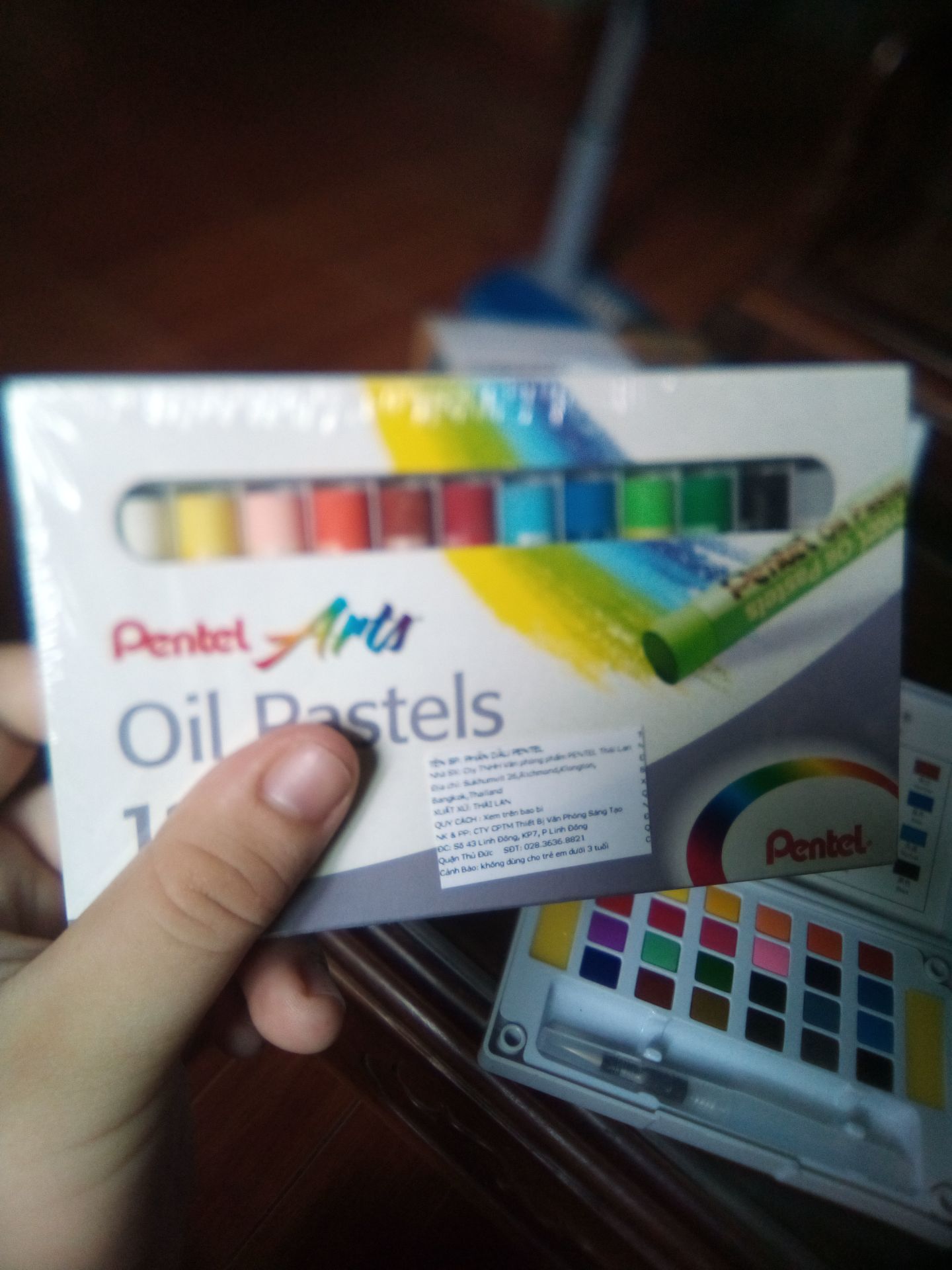 Màu khá ok. Tuy nhiên hơi lem ra ngoài 1 chút.
Giao hàng nhanh.