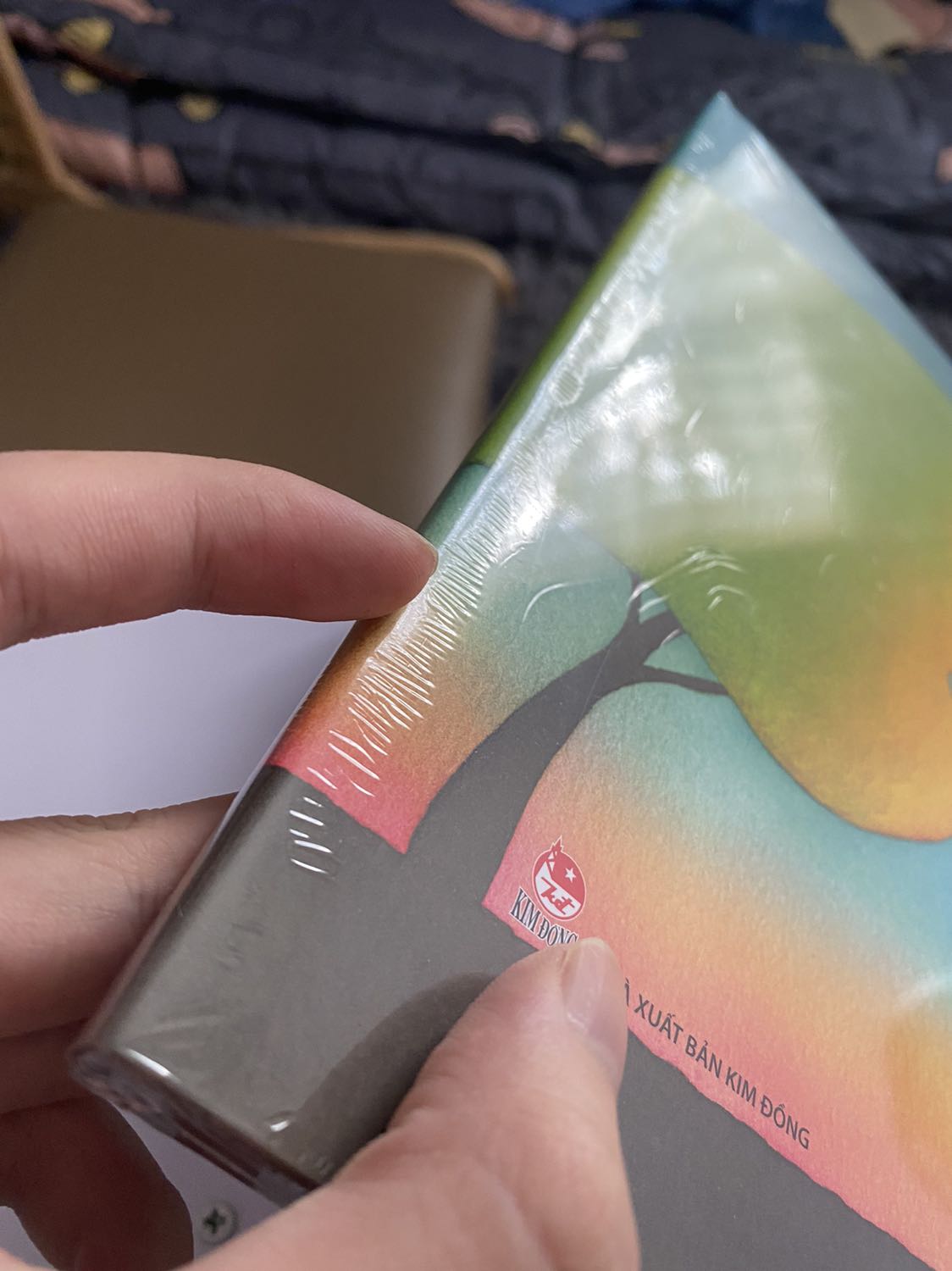 Đóng gói cẩn thận, sách đẹp, màu rõ!