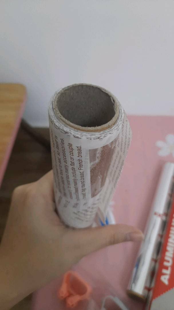 Giấy nến như hình, hàng gói cẩn thận, thời gian giao hàng nhanh. Mình mua nhiều món mà shop gửi đầy đủ, về đến nơi không bị gì. Sẽ ủng hộ shop lần sau.